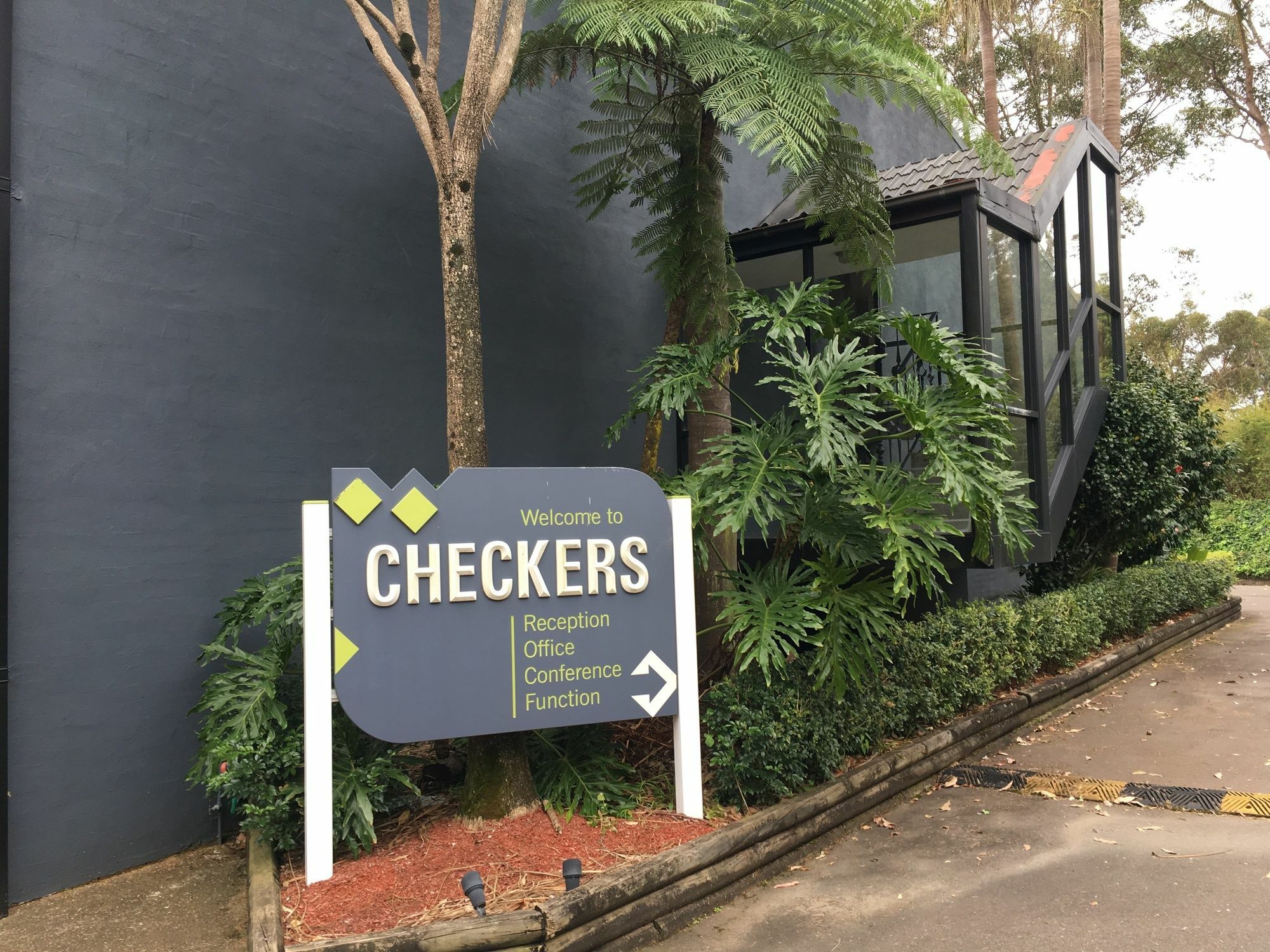 Checkers Resort Terrey Hills Esterno foto